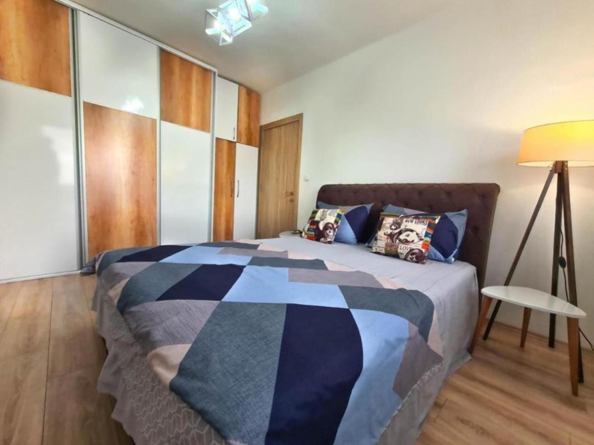 סקופיה Rooftop Apartment At Mainsquare מראה חיצוני תמונה