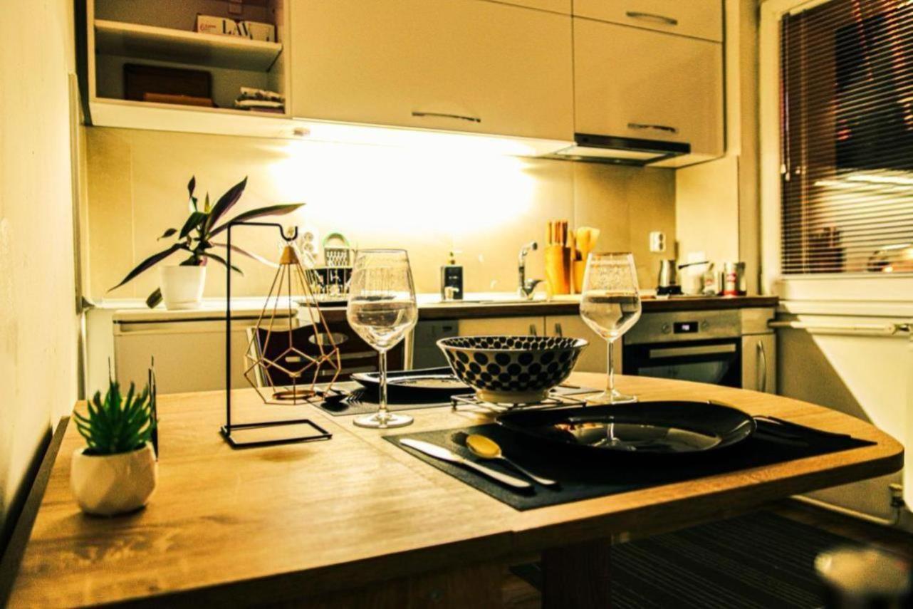 סקופיה Rooftop Apartment At Mainsquare מראה חיצוני תמונה