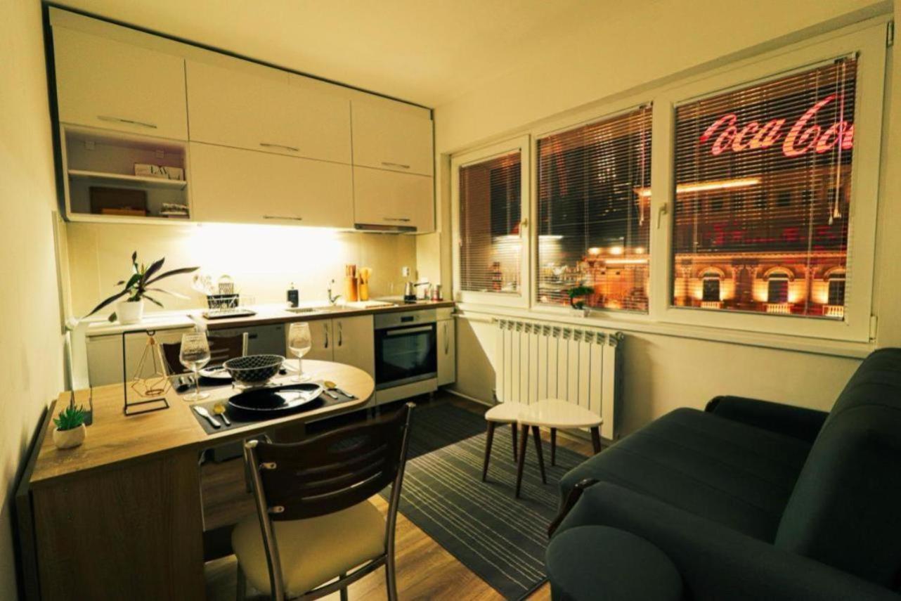 סקופיה Rooftop Apartment At Mainsquare מראה חיצוני תמונה